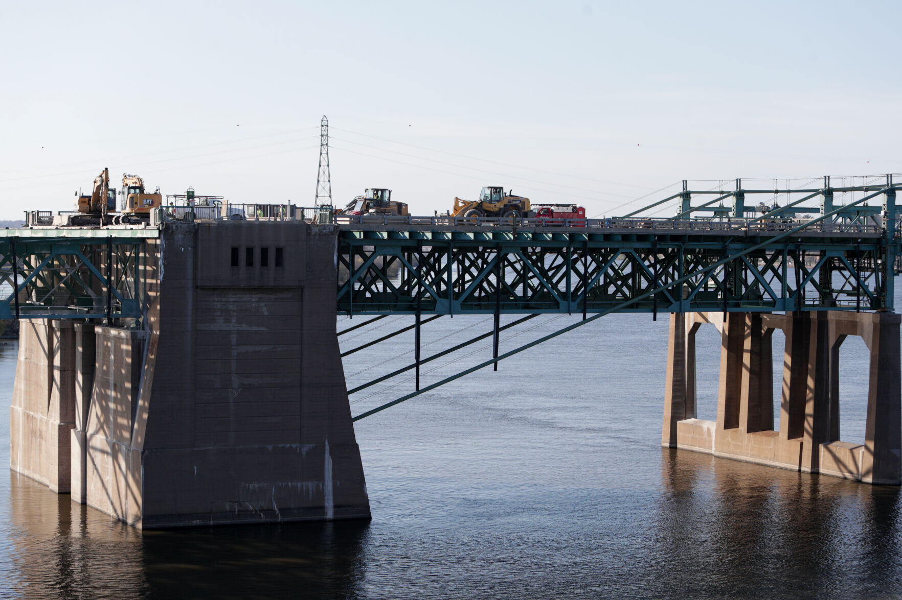 110922-qc-nws-demo-20.jpg